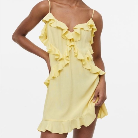 H&M Dresses & Skirts - H&M NWT Yellow flouncy mini dress medium gorgeous spring dress